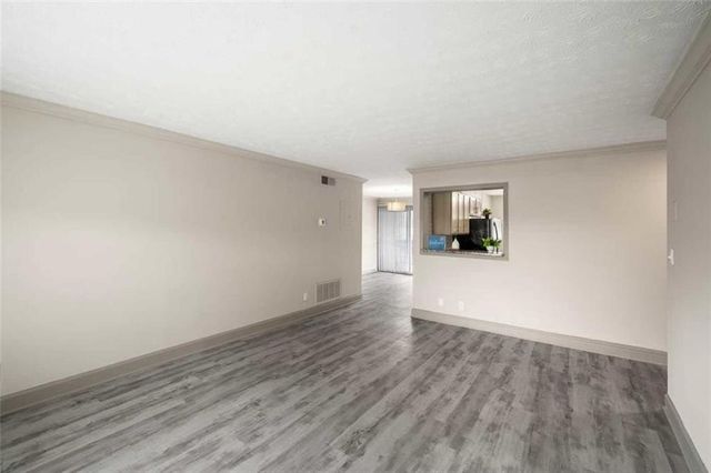 5675 Roswell Road J, Atlanta, GA 30342