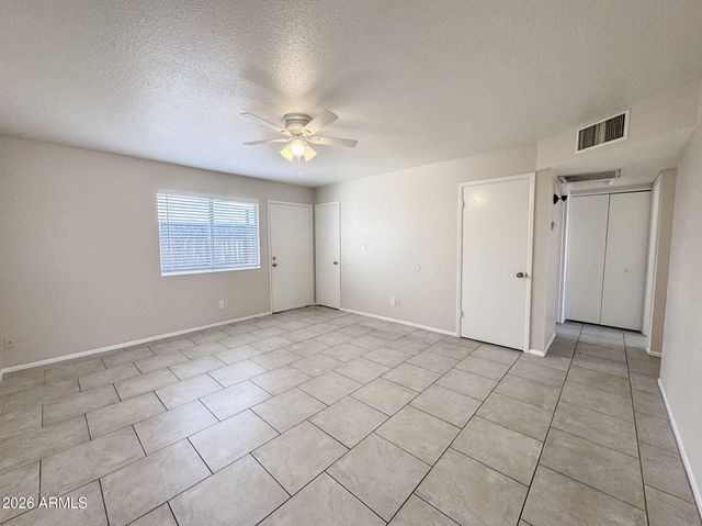 308 E VOGEL Avenue 6, Phoenix, AZ 85020