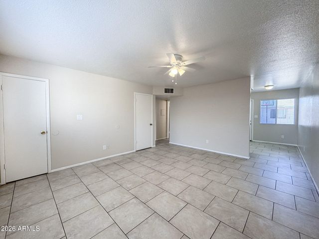 308 E VOGEL Avenue 6, Phoenix, AZ 85020