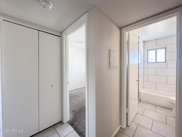 308 E VOGEL Avenue 6, Phoenix, AZ 85020