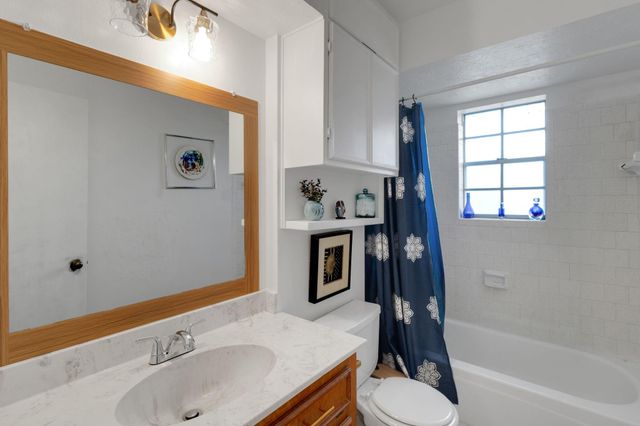 61 Campfire Circle, Coldspring, TX 77331