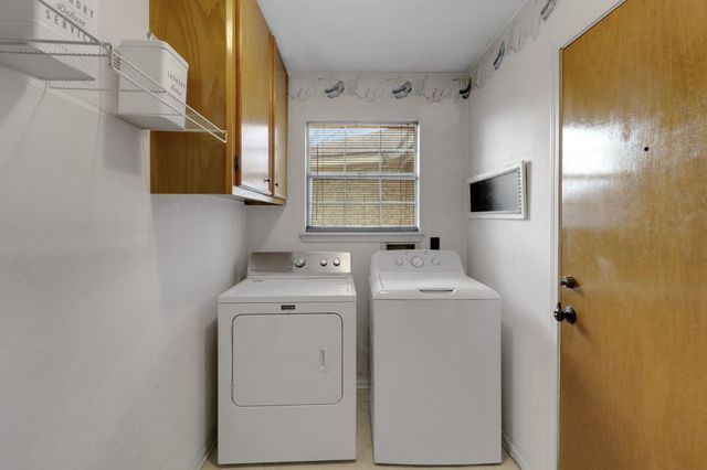 61 Campfire Circle, Coldspring, TX 77331