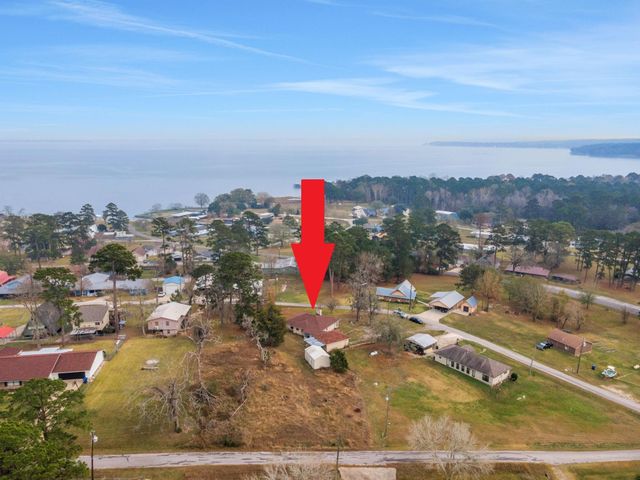 61 Campfire Circle, Coldspring, TX 77331