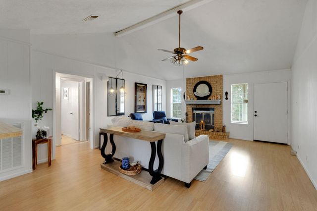 61 Campfire Circle, Coldspring, TX 77331