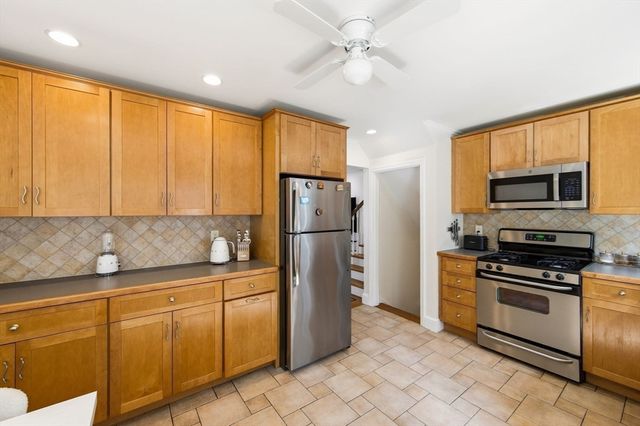 210 Nashua Rd, Billerica, MA 01862