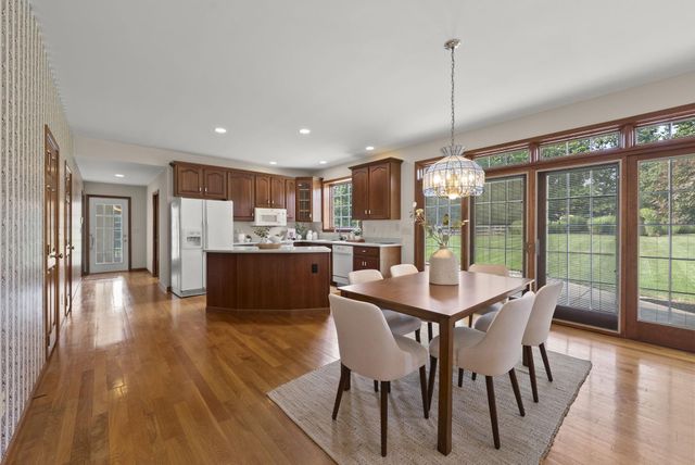 2227 Ashbury Close, Powell, OH 43065