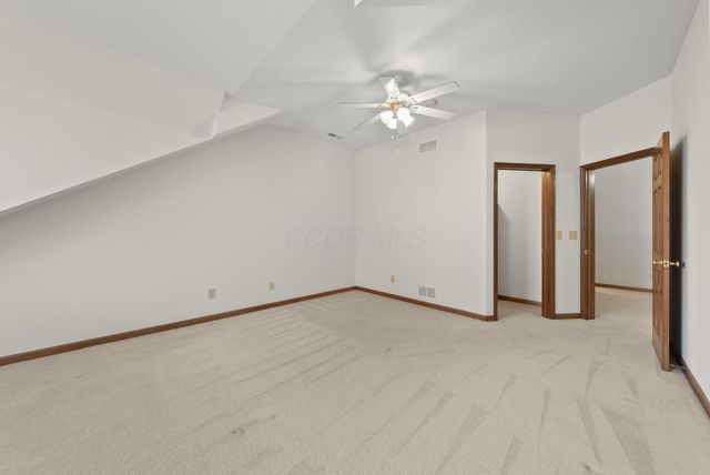 2227 Ashbury Close, Powell, OH 43065