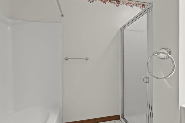 2227 Ashbury Close, Powell, OH 43065