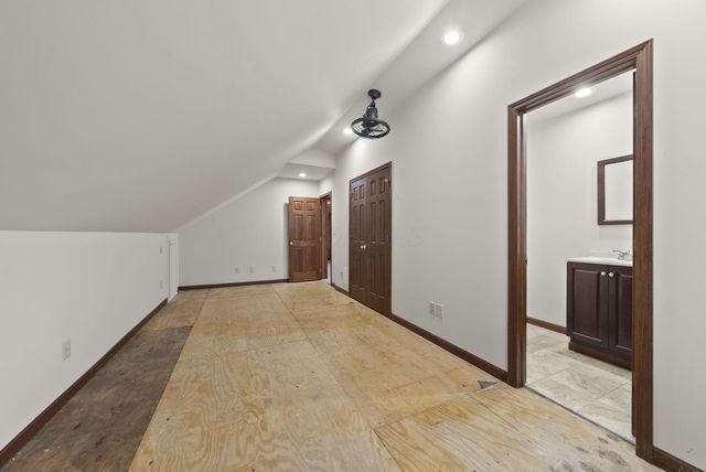 2227 Ashbury Close, Powell, OH 43065