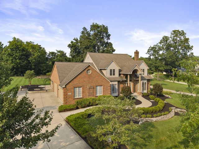 2227 Ashbury Close, Powell, OH 43065