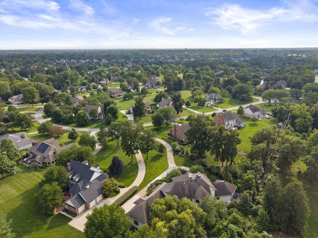 2227 Ashbury Close, Powell, OH 43065