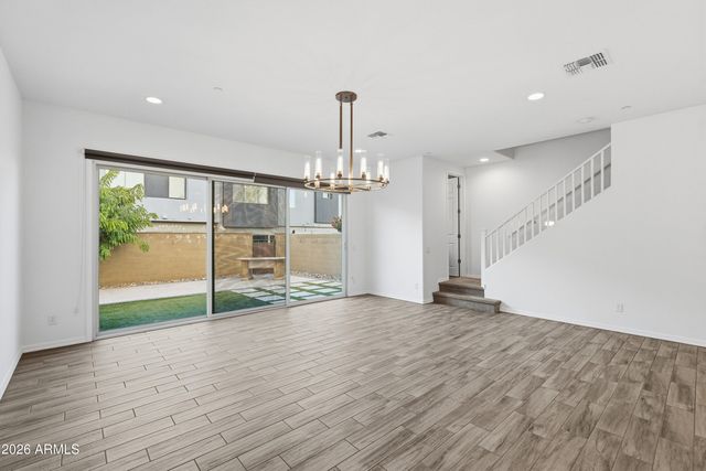 1973 W KINFIELD Trail, Phoenix, AZ 85085