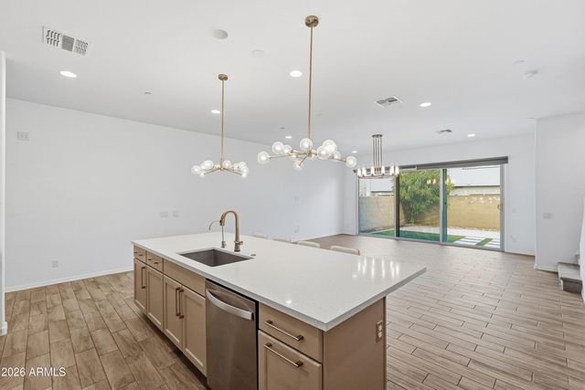 1973 W KINFIELD Trail, Phoenix, AZ 85085