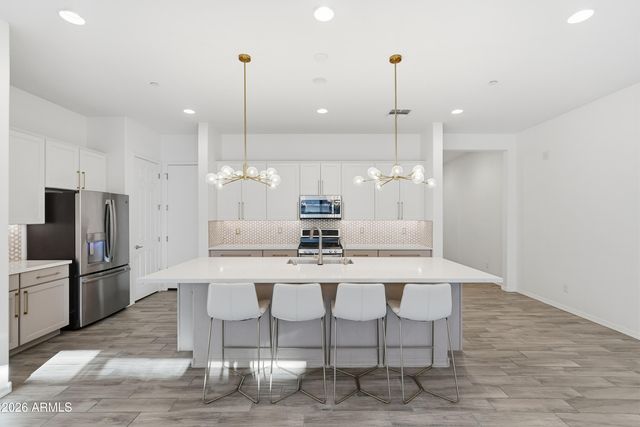 1973 W KINFIELD Trail, Phoenix, AZ 85085