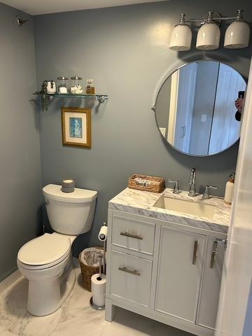 1 Seal Harbor Rd 401, Winthrop, MA 02152