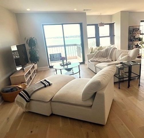 1 Seal Harbor Rd 401, Winthrop, MA 02152