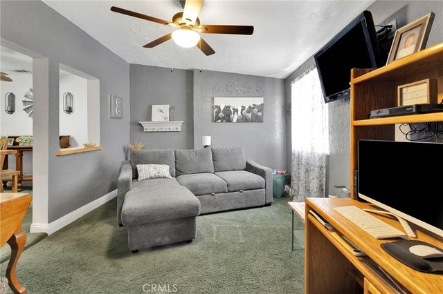 9872 Aster, Oak Hills, CA 92344