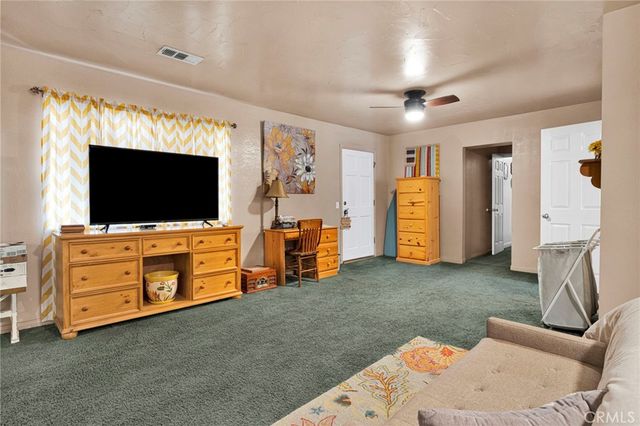 9872 Aster, Oak Hills, CA 92344