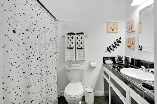 9872 Aster, Oak Hills, CA 92344