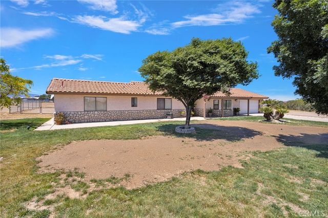 9872 Aster, Oak Hills, CA 92344