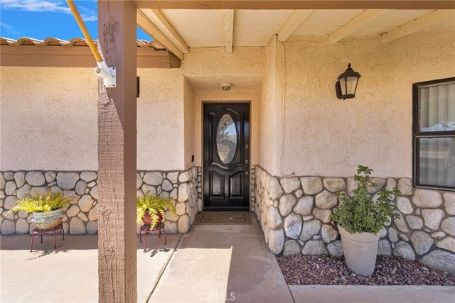 9872 Aster, Oak Hills, CA 92344