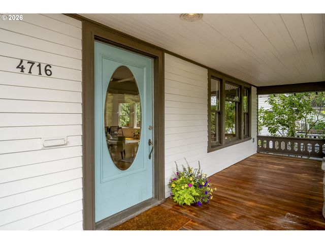 4716 Ne RODNEY Ave, Portland, OR 97211