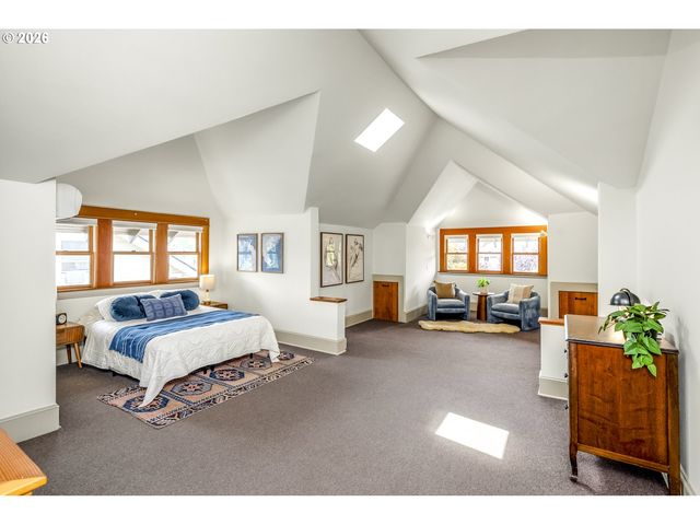 4716 Ne RODNEY Ave, Portland, OR 97211