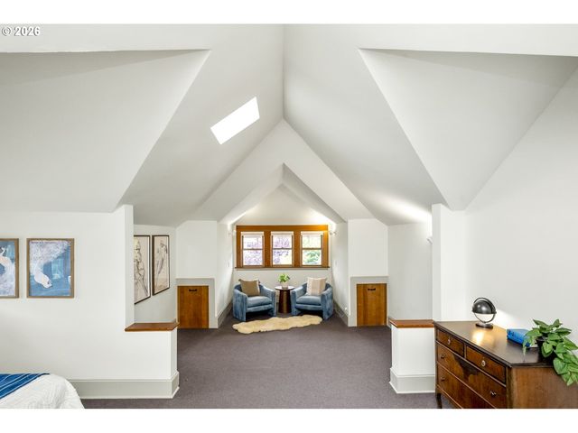 4716 Ne RODNEY Ave, Portland, OR 97211