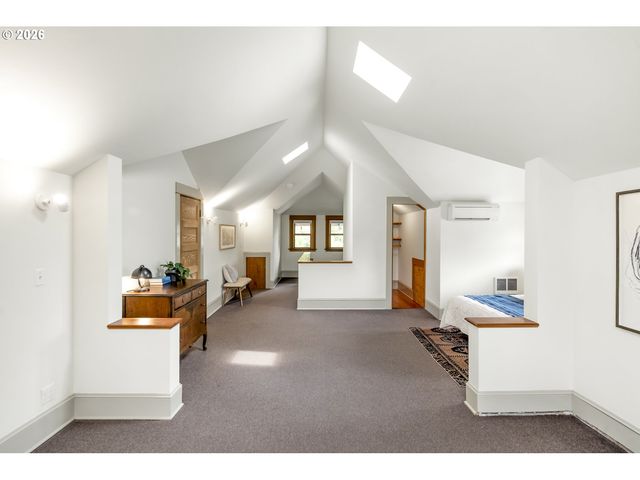 4716 Ne RODNEY Ave, Portland, OR 97211