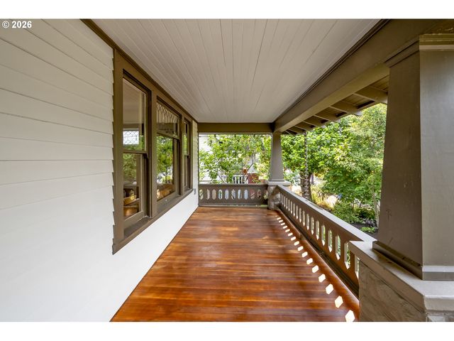 4716 Ne RODNEY Ave, Portland, OR 97211