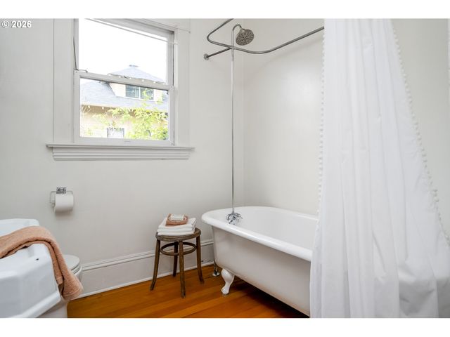 4716 Ne RODNEY Ave, Portland, OR 97211