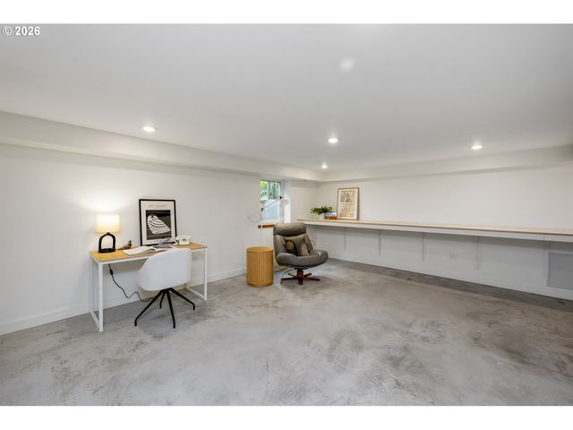 4716 Ne RODNEY Ave, Portland, OR 97211