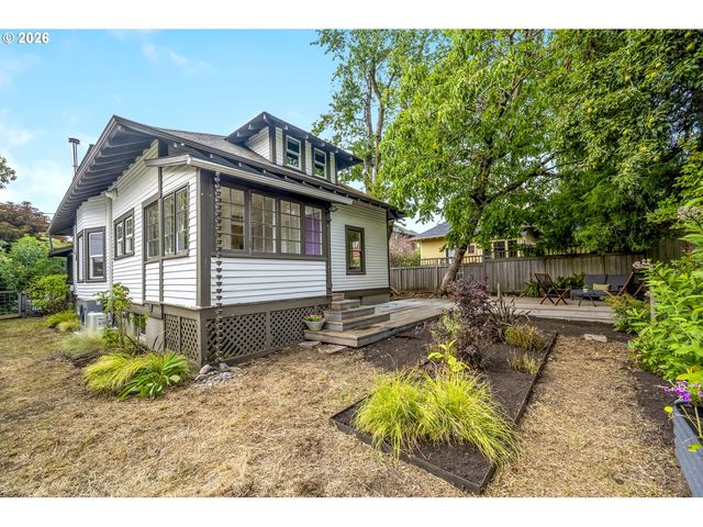 4716 Ne RODNEY Ave, Portland, OR 97211