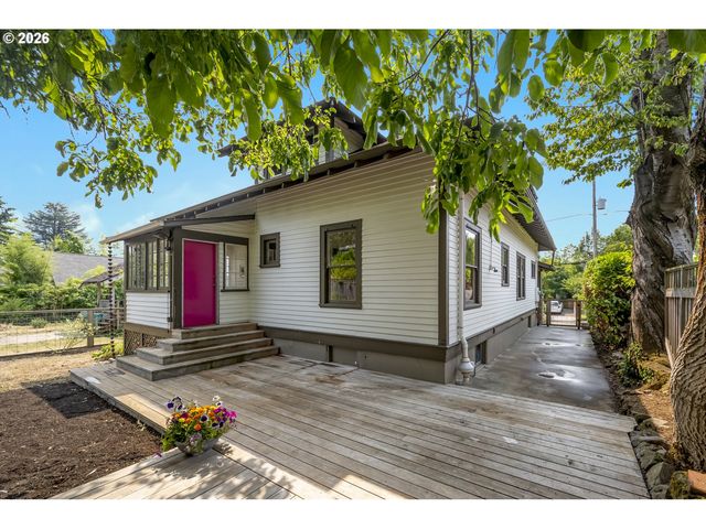 4716 Ne RODNEY Ave, Portland, OR 97211