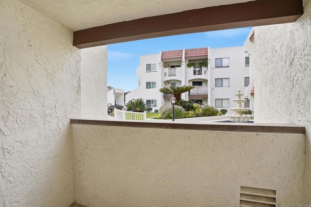 6350 Genesee Ave 107, San Diego, CA 92122