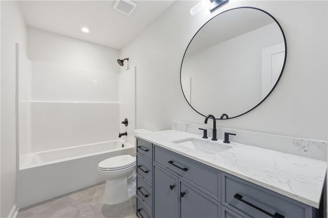 1121 Riverside Terrace, Gainesville, GA 30501