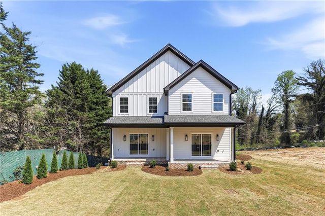 1121 Riverside Terrace, Gainesville, GA 30501