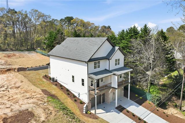 1121 Riverside Terrace, Gainesville, GA 30501
