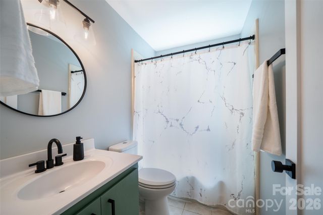 27 Walnut Drive, Mills River, NC 28759