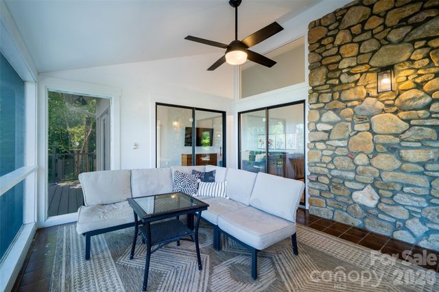 27 Walnut Drive, Mills River, NC 28759
