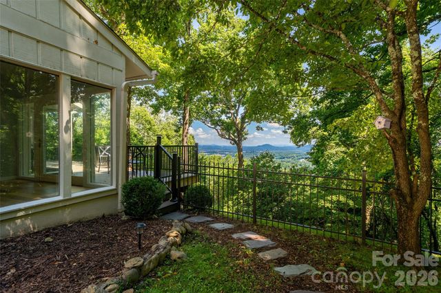 27 Walnut Drive, Mills River, NC 28759