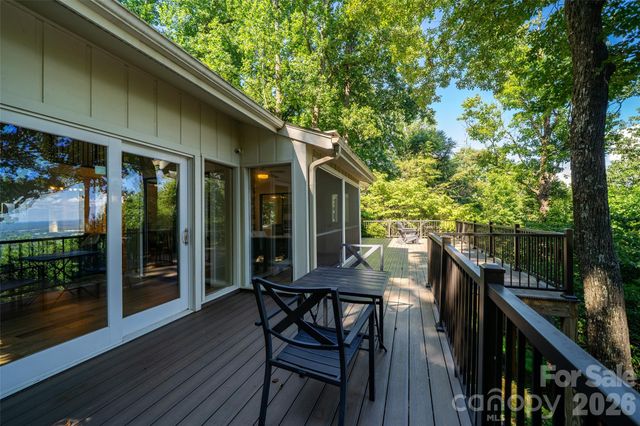 27 Walnut Drive, Mills River, NC 28759