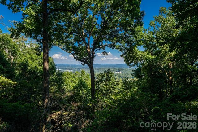 27 Walnut Drive, Mills River, NC 28759