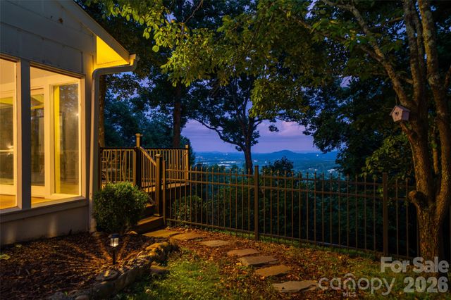 27 Walnut Drive, Mills River, NC 28759