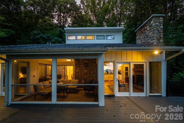 27 Walnut Drive, Mills River, NC 28759