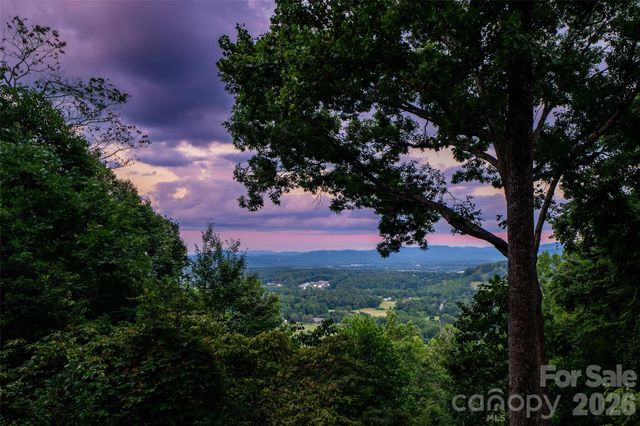 27 Walnut Drive, Mills River, NC 28759