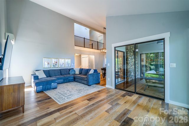 27 Walnut Drive, Mills River, NC 28759