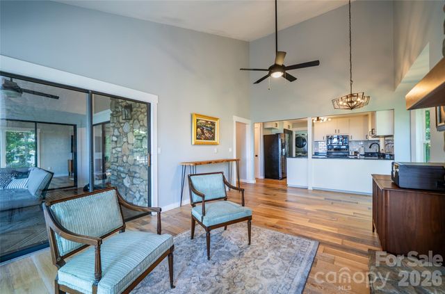 27 Walnut Drive, Mills River, NC 28759