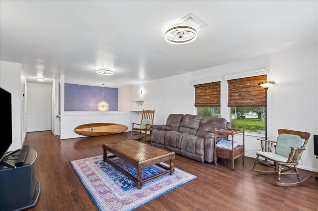 1009 3rd Street, Seabrook, TX 77586