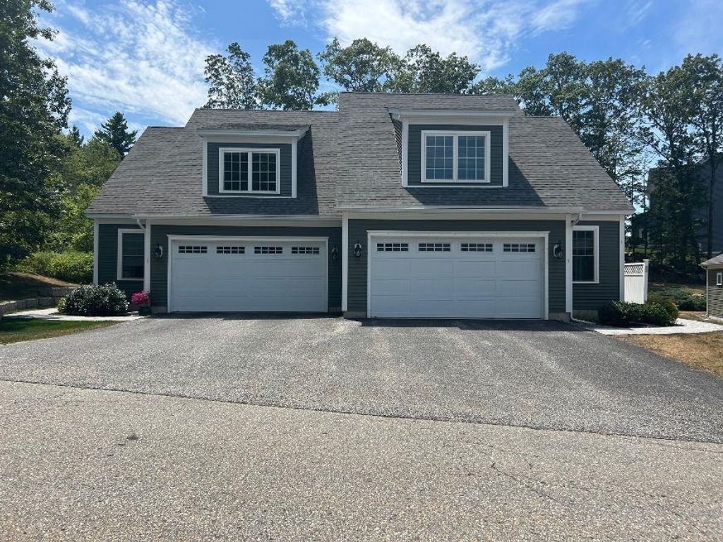 5 Green Road, Newmarket, NH 03857